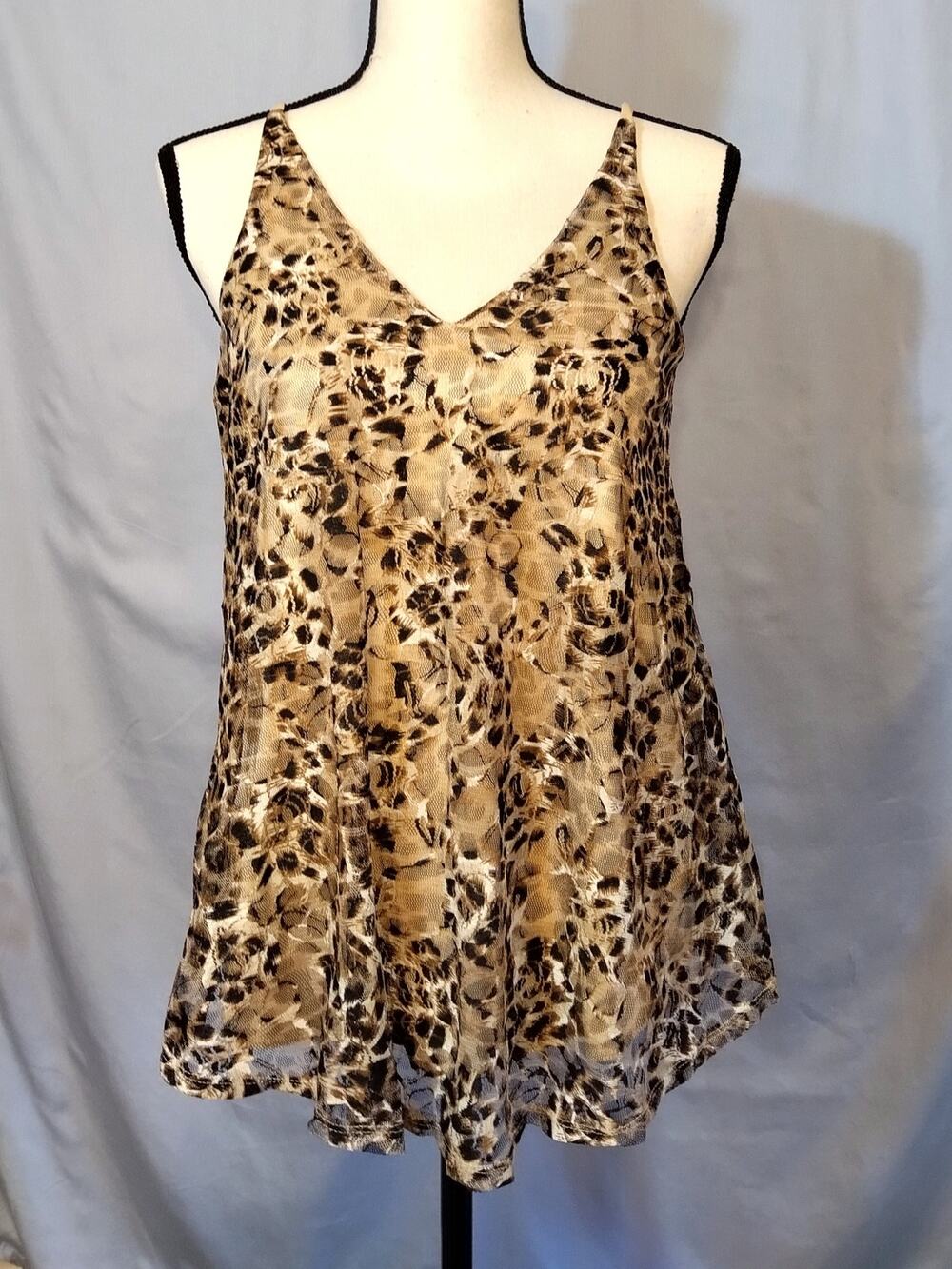 Love J Cheetah Print Lacey Flowy Tank Top